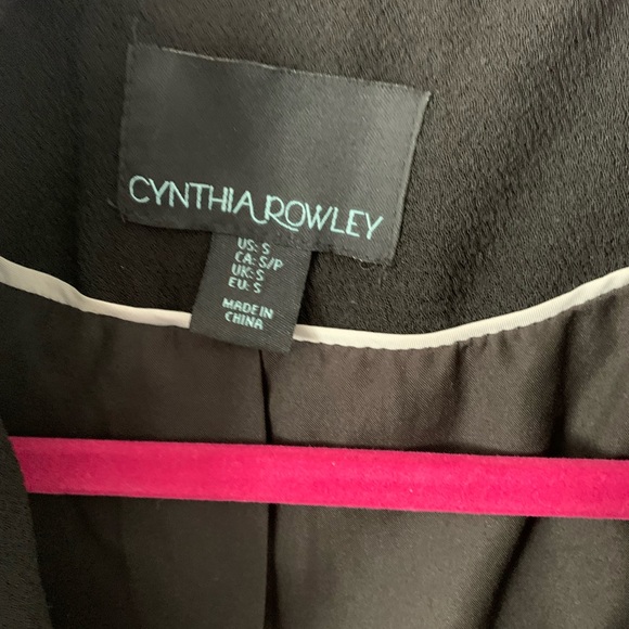 BLACK VEST - Picture 2 of 3